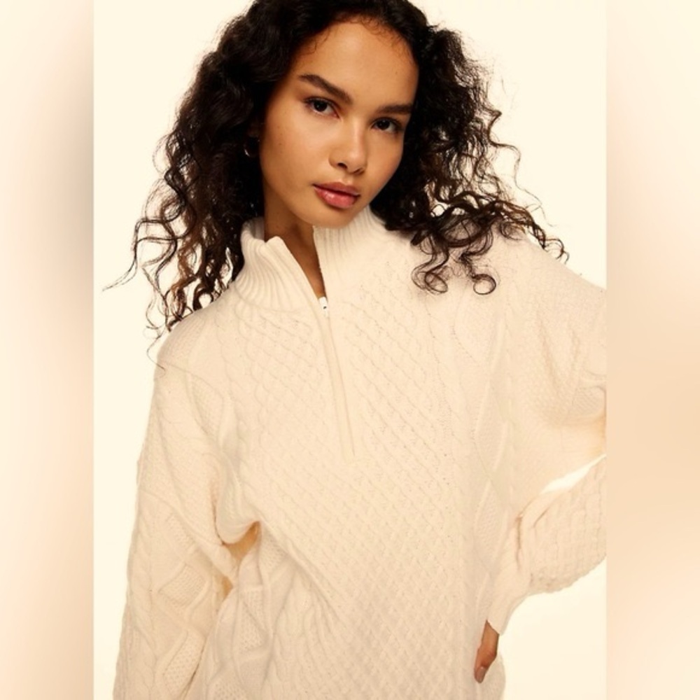 Aritzia Sunday Sunday Best Peggy turtleneck quarter zip